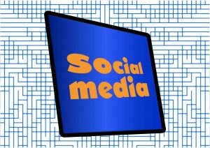 Wie viel Netzwerk braucht der Mensch? Hilfloses und unsinniges Networking. © spothits/gerd altmann/ pixelio.de