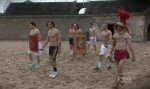 Handballstars als Gladiatoren in der Arena. © spothits/mhoch4tv