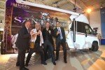 Santiano tourt mit zwei Hobby-Reisemobilen zu Konzerten. © spothits/Hobby