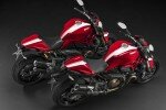 Zwei Monster mit Streifen. © spothits/Auto-Medienportal.Net/Ducati