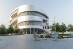 Nette Geste: Mercedes-Benz lädt BMW-Mitarbeiter ein. © spothits/Auto-Medienportal.Net/Daimler