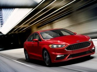 US-Ford Fusion: Im Fall des Falles hoch das Bein. © spothits/Ford