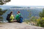 Wanderrast mit Ausblick auf die Festung Königstein. © spothits/Marcus Gloger - Tourismus Marketing Gesellschaft Sachsen
