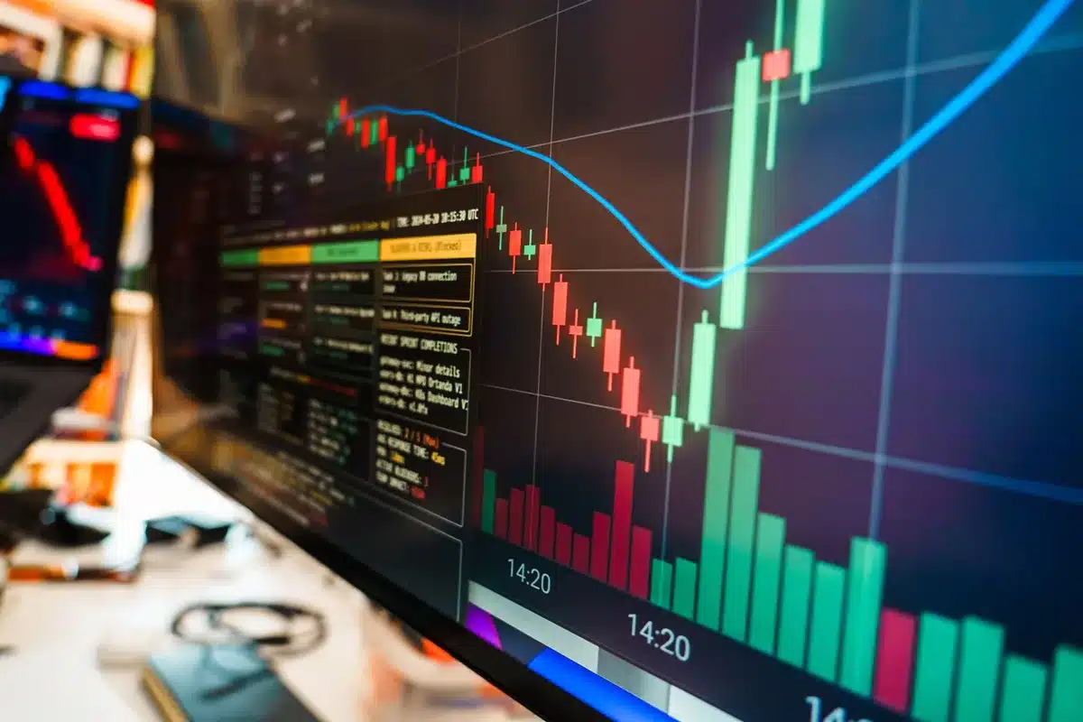 Japanische Währung und Finanzdiagramme symbolisieren Währungseffekte und Gewinnentwicklung