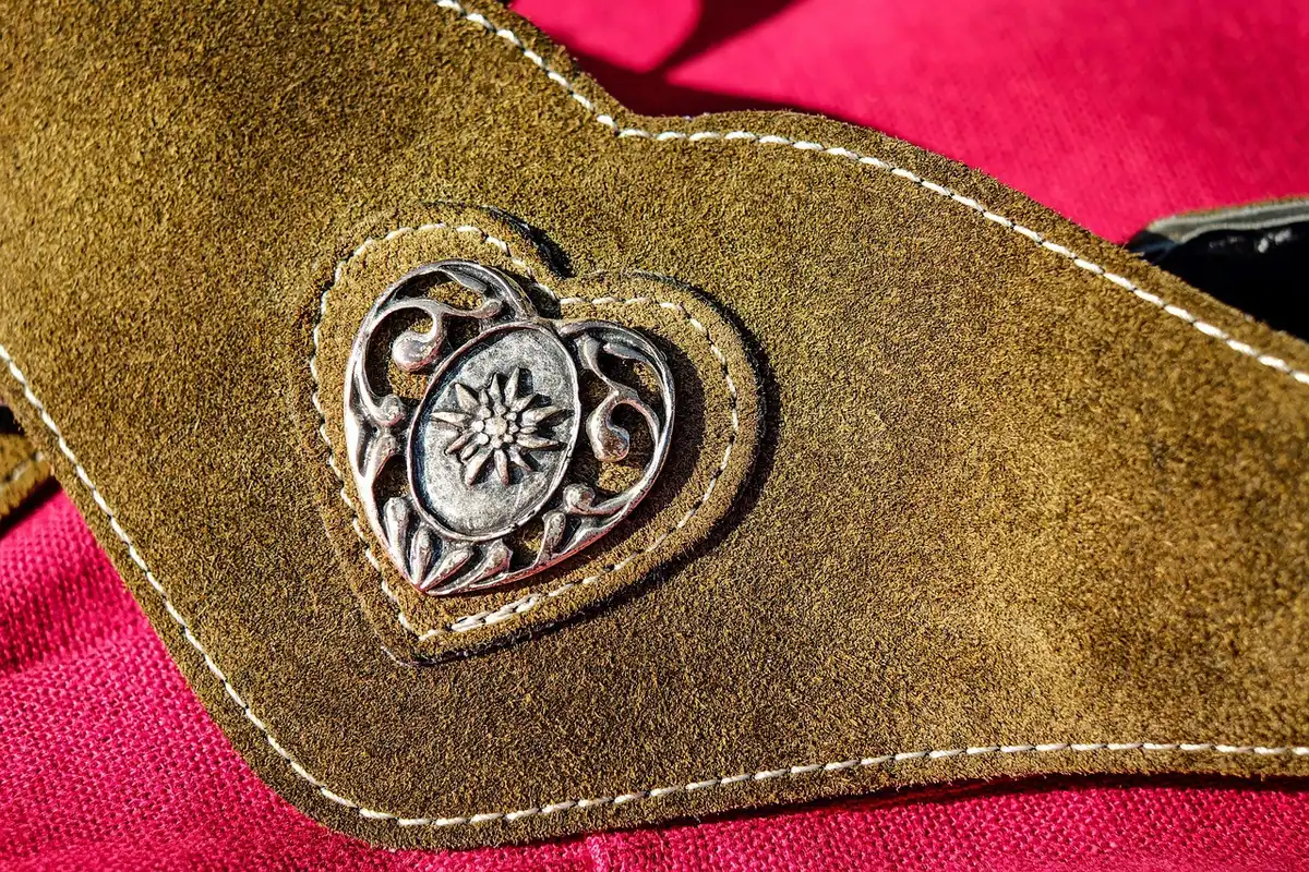 Ducati Icon Lederjacke auf Schaufensterpuppe