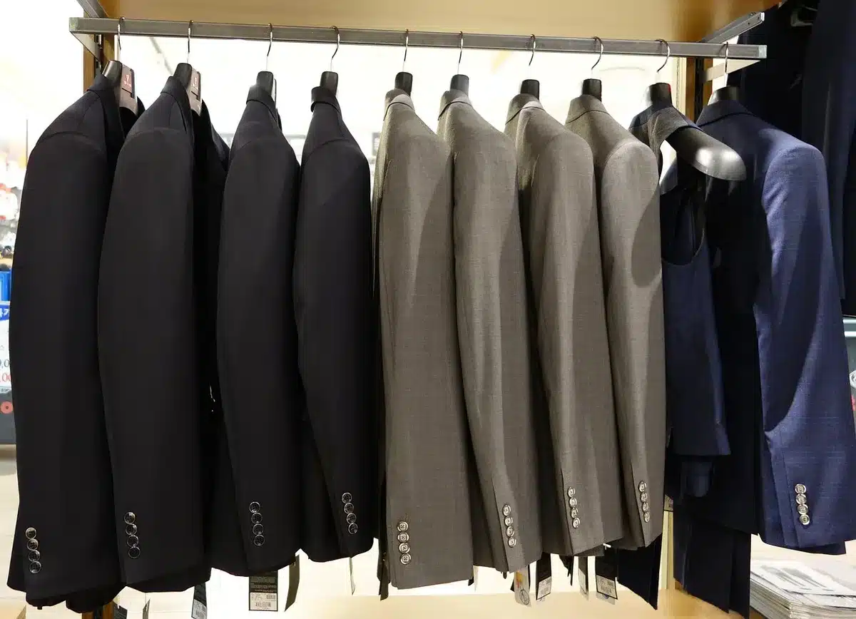 Rukka AirTacama Jacke und Hose auf Ständer